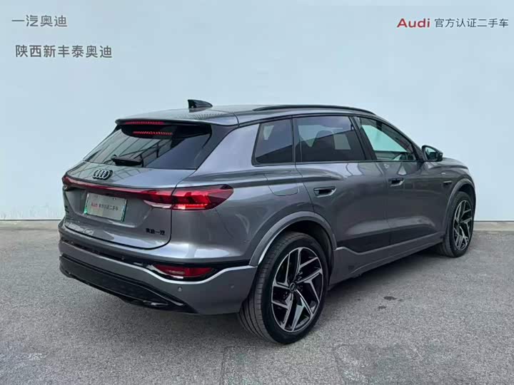 Audi Q6L e-tron, 2025 — фото 4 из 9