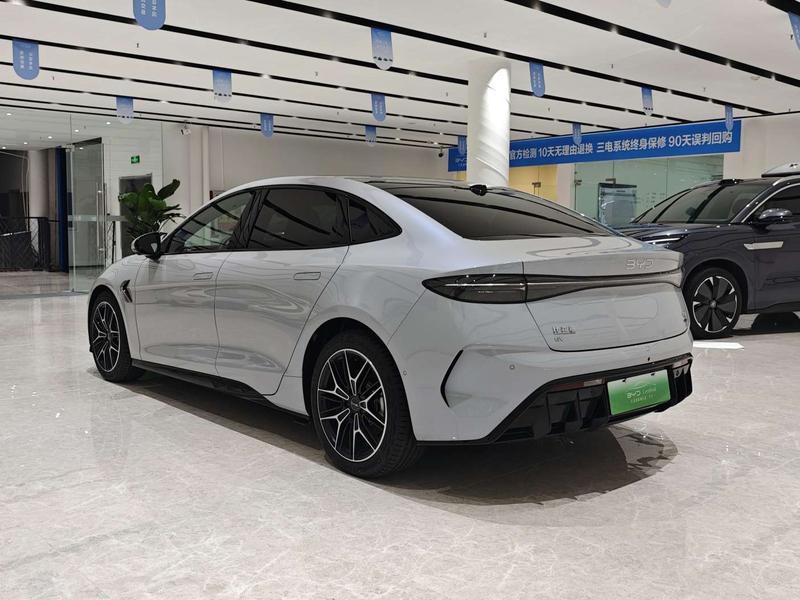 BYD Seal, 2025 — фото 4 из 12