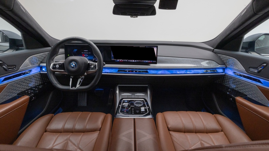 BMW i7, 2025 — фото 6 из 12