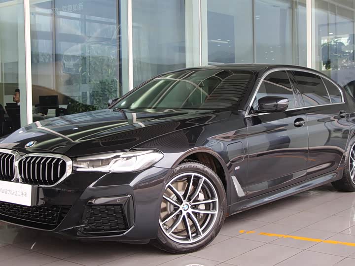 BMW 5 Series Hybrid, 2022 — купить в Костроме под ключ