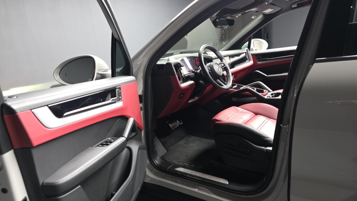 Porsche Cayenne, 2023 — фото 10 из 12