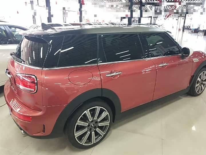 Mini Clubman, 2023 — фото 7 из 9