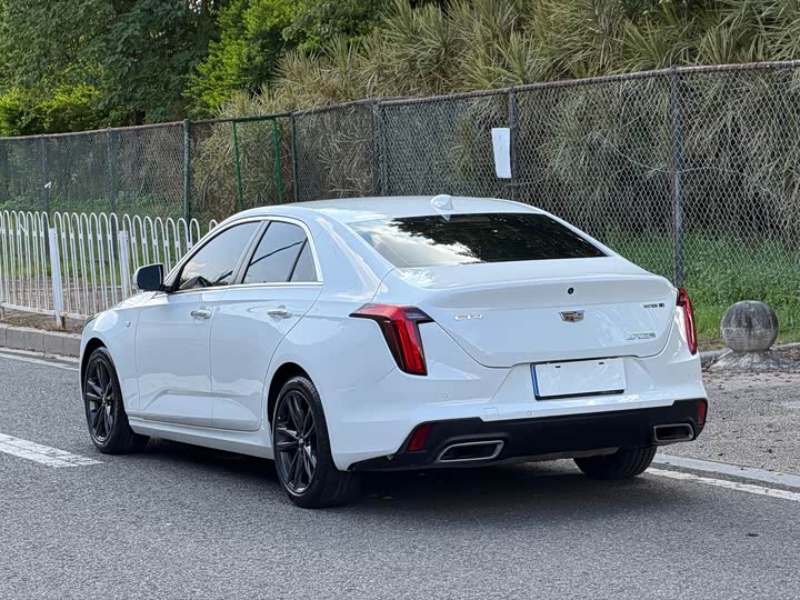 Cadillac CT4, 2022 — фото 8 из 9