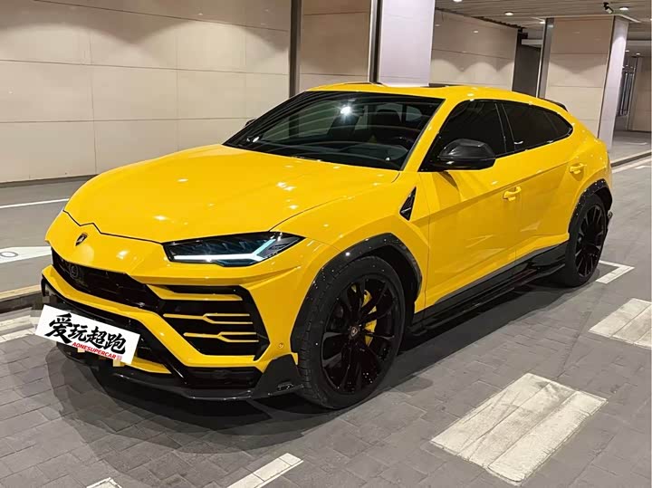 Lamborghini Urus, 2023 — купить в Туле под ключ