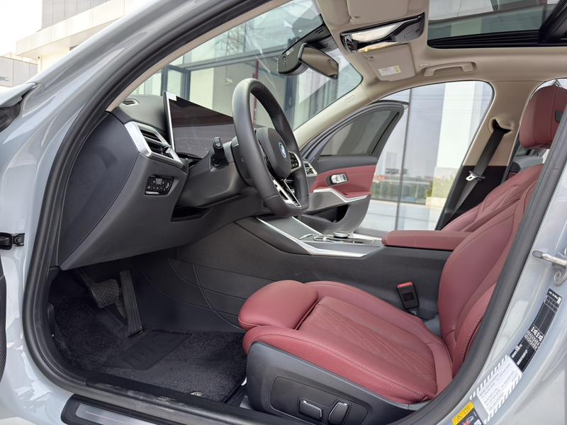 BMW i3, 2025 — фото 9 из 11
