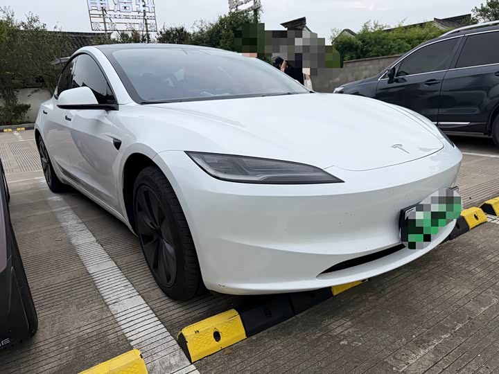 Tesla Model 3, 2025 — фото 3 из 9