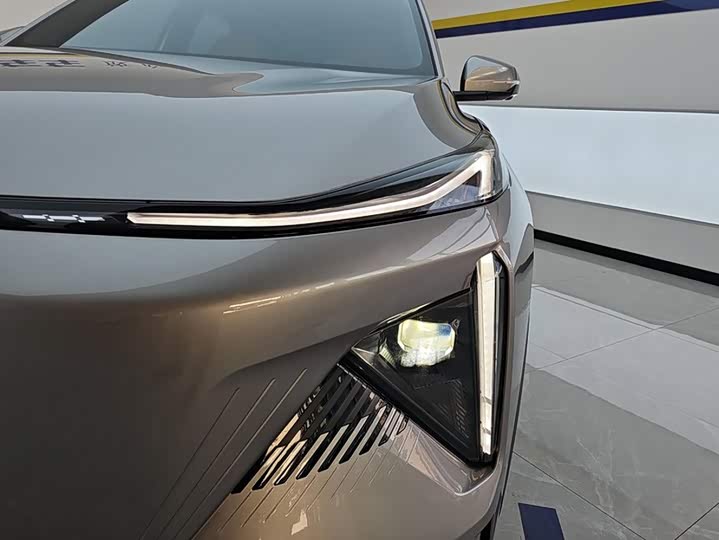 Geely Galaxy L7, 2024 — фото 5 из 9
