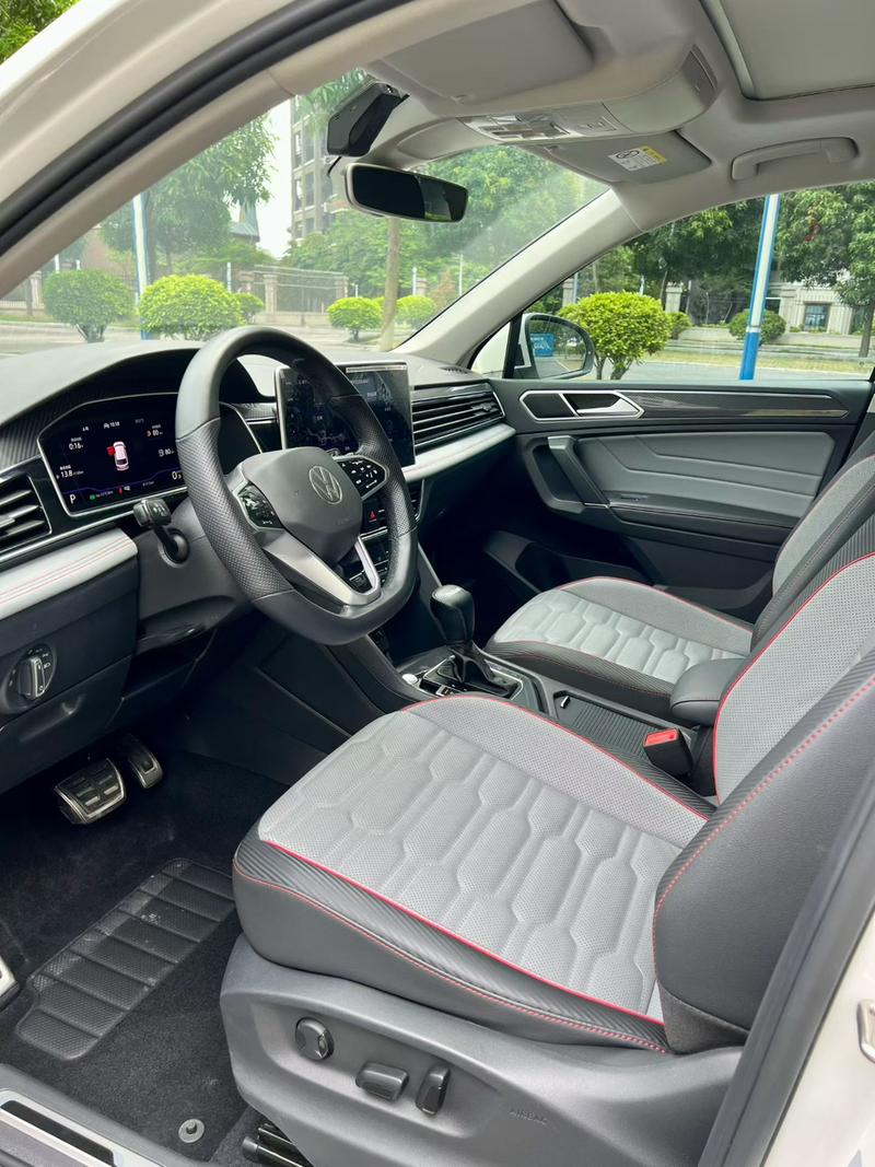 Volkswagen Tiguan L Pro, 2021 — фото 8 из 10