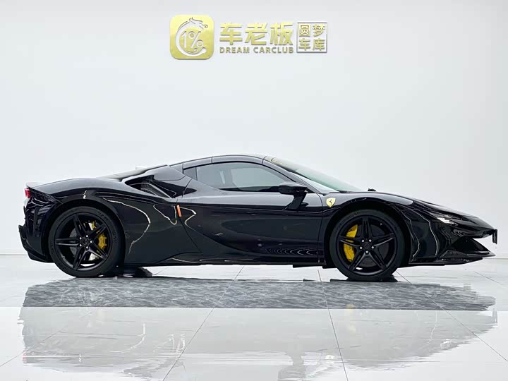 Ferrari SF90, 2023 — фото 7 из 9