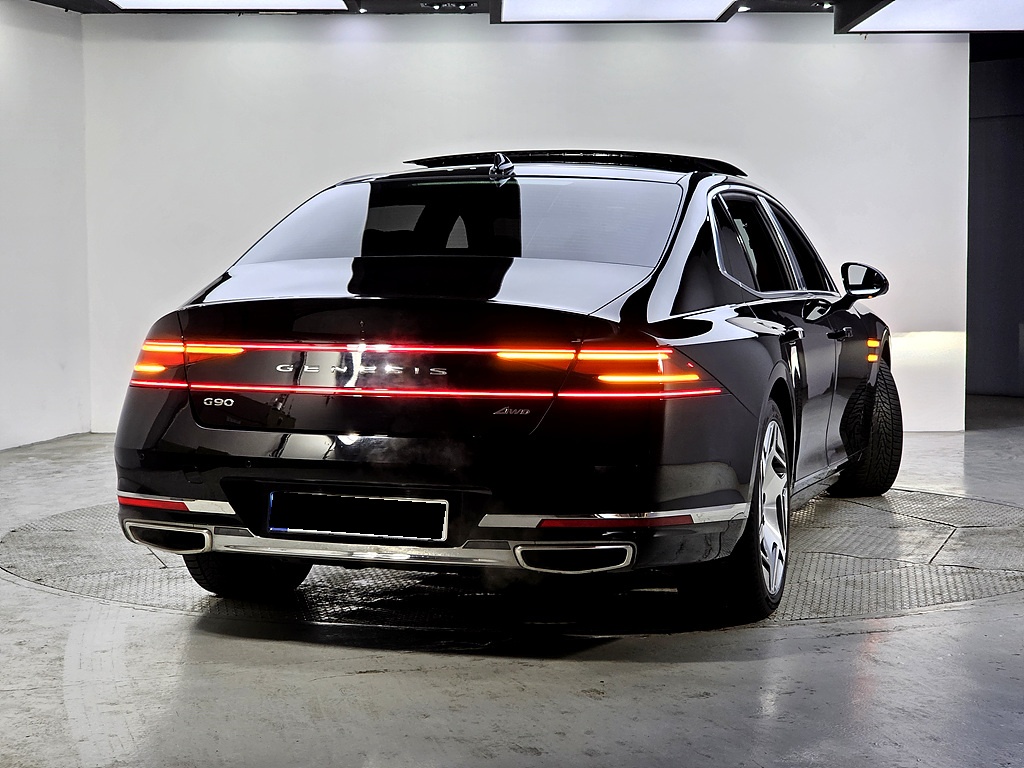 Genesis G90, 2022 — фото 3 из 12