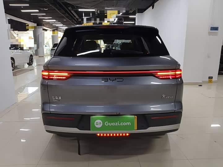 BYD Song Pro Hybrid, 2024 — фото 6 из 9