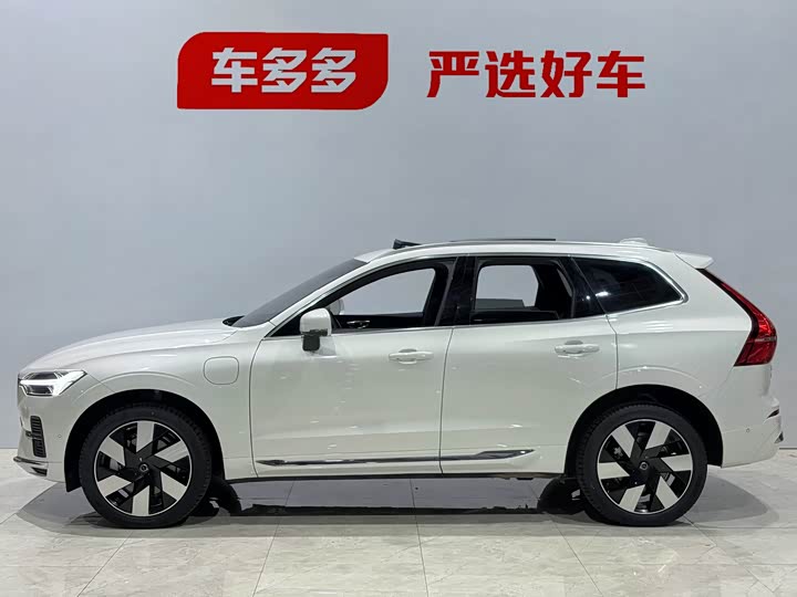 Volvo XC60 Hybrid, 2024 — фото 4 из 9