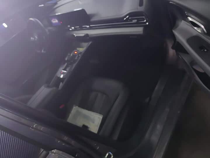 GAC Trumpchi Empow R, 2025 — фото 8 из 9