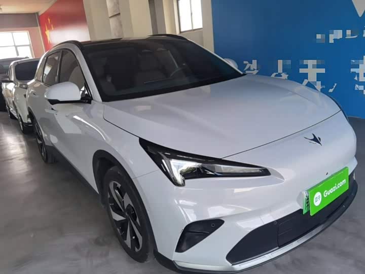 BAIC Arcfox Alpha T5, 2025 — фото 4 из 9