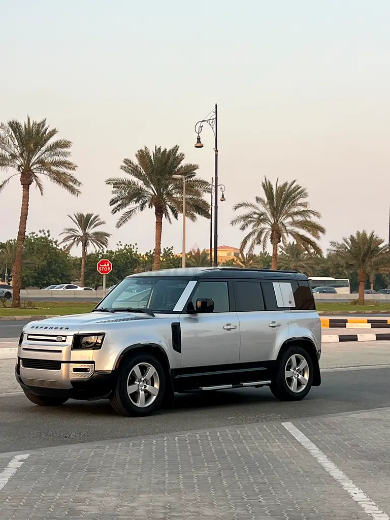 Land Rover Defender, 2024