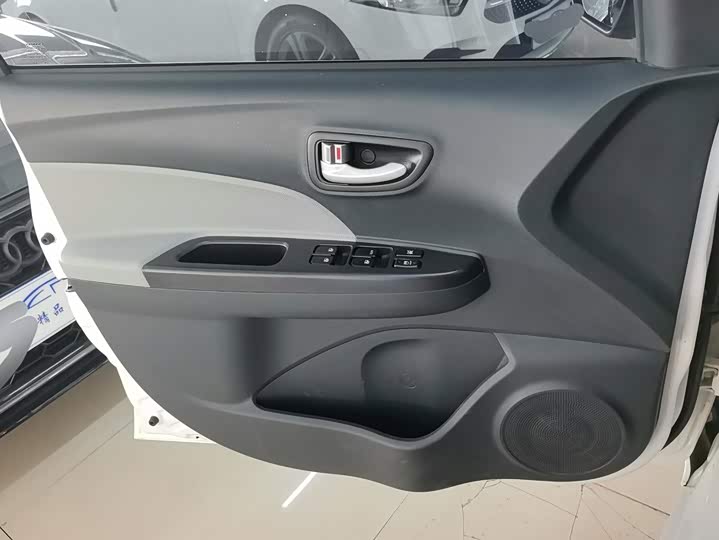 Changan BenBen E-Star, 2021 — фото 7 из 9