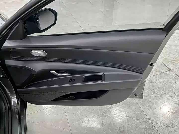 Hyundai Elantra N line, 2023 — фото 8 из 9