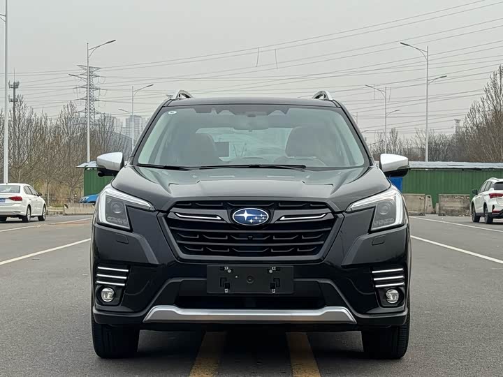Subaru Forester, 2023 — фото 2 из 9