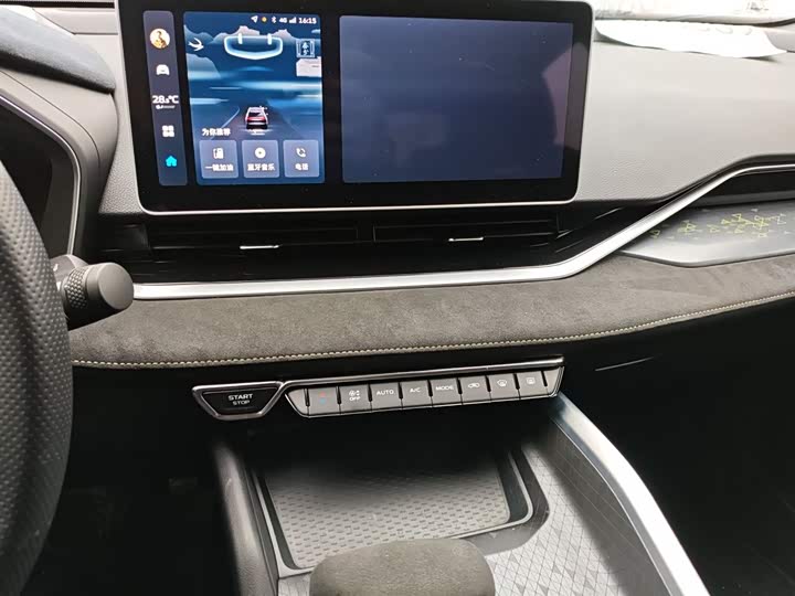 Geely Preface, 2023 — фото 9 из 9