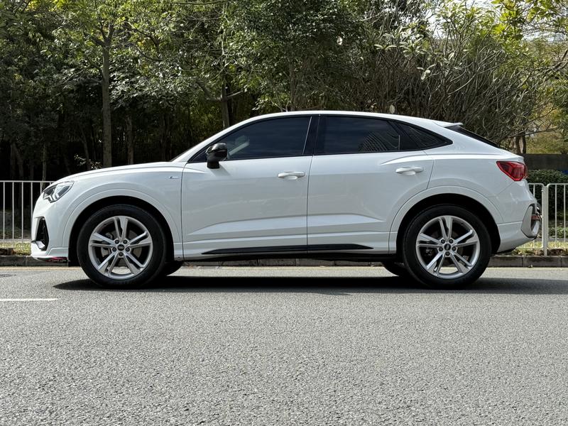 Audi Q3 Sportback, 2022 — фото 4 из 12