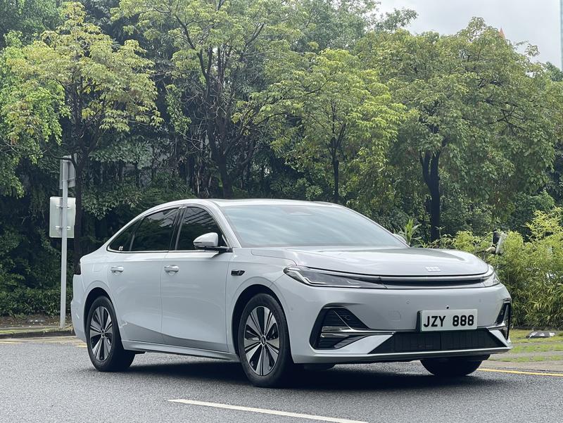 Geely Galaxy A7, 2025 — фото 3 из 12