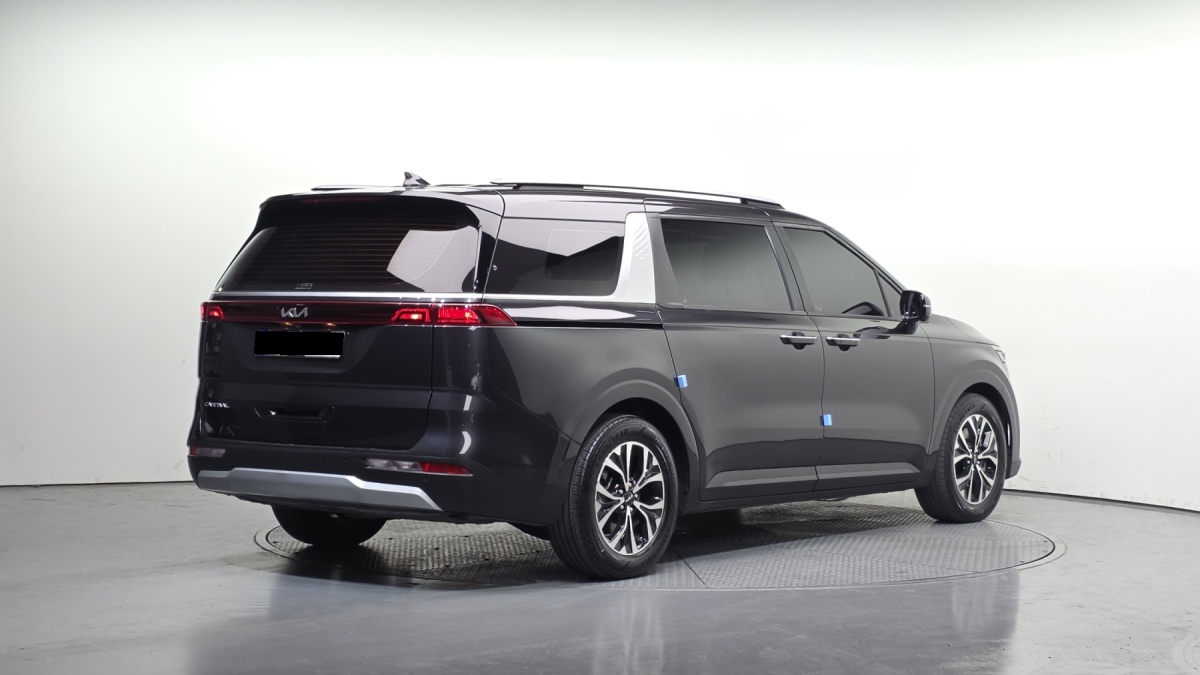 Kia Carnival, 2022 — фото 2 из 12
