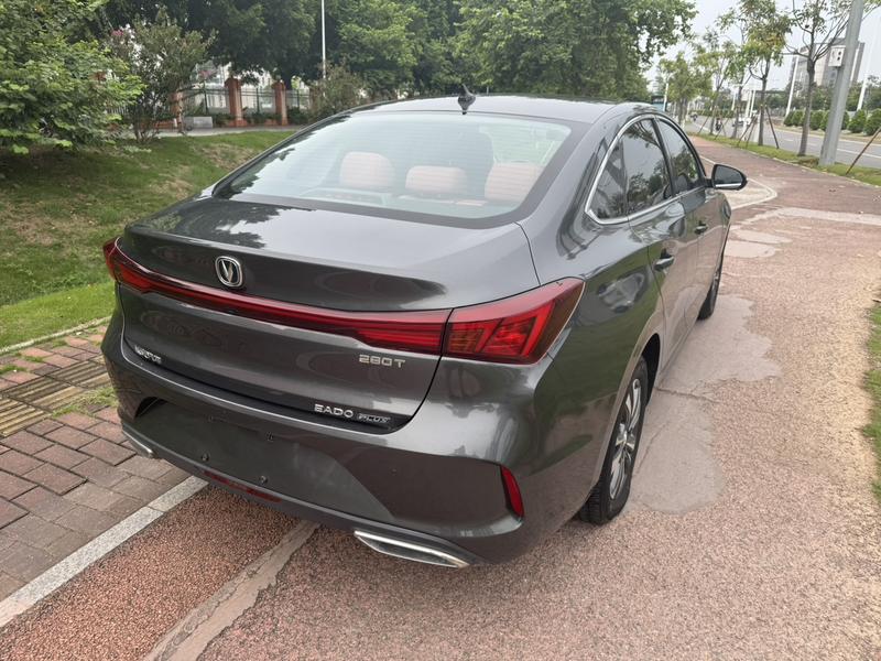 Changan Eado Plus, 2022 — фото 6 из 11