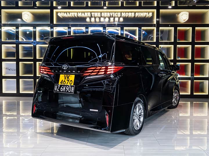 Toyota Alphard, 2026 — фото 6 из 9