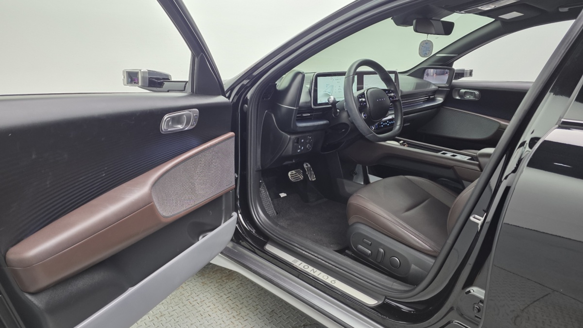 Hyundai Ioniq 6, 2023 — фото 10 из 12
