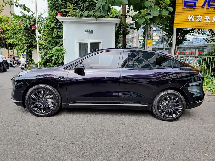GAC Hyptec HT, 2024 — фото 3 из 9