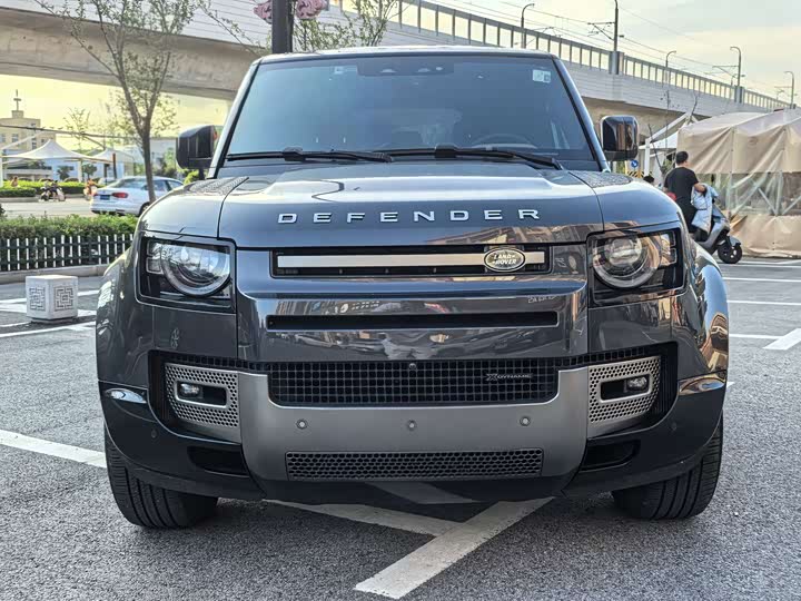 Land Rover Defender, 2022 — фото 6 из 9