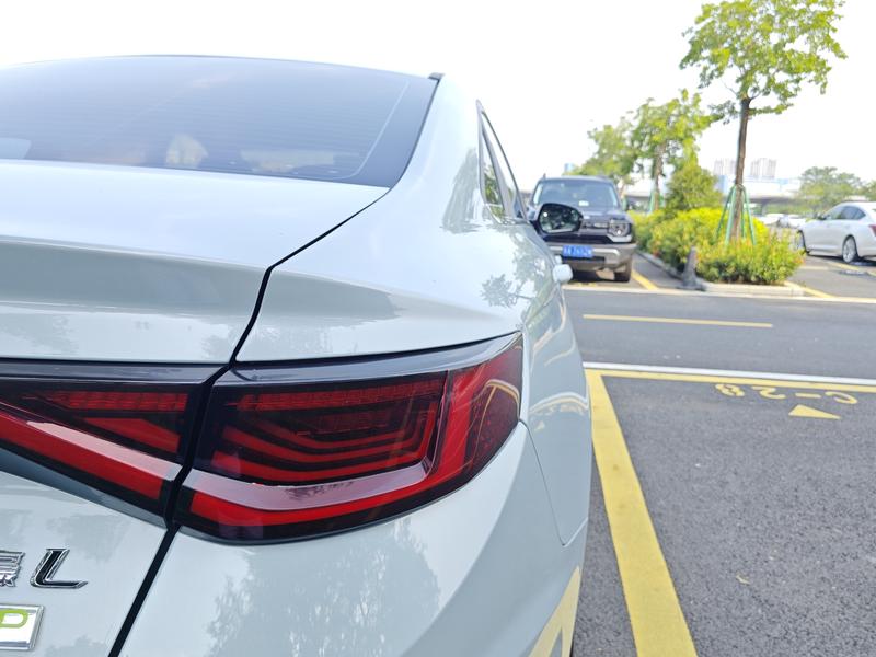 Geely Emgrand L Hi·P Hybrid, 2023 — фото 9 из 12