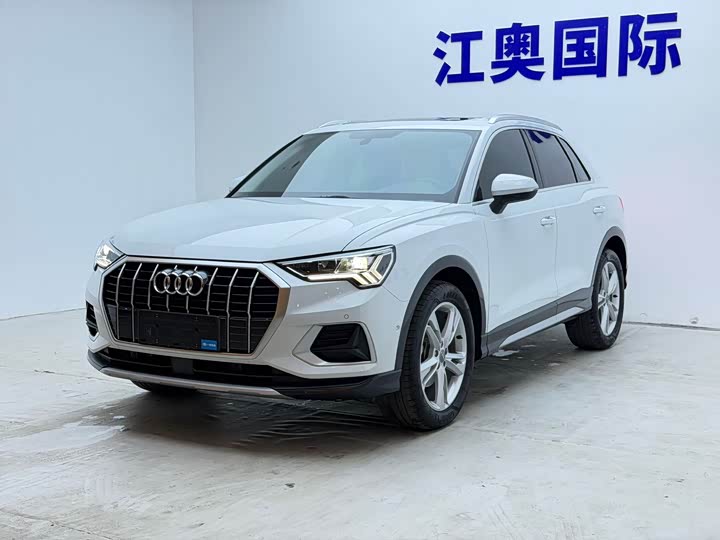 Audi Q3, 2023 — купить в Санкт-Петербурге под ключ