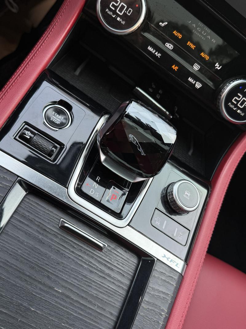 Jaguar XF L, 2021 — фото 10 из 12