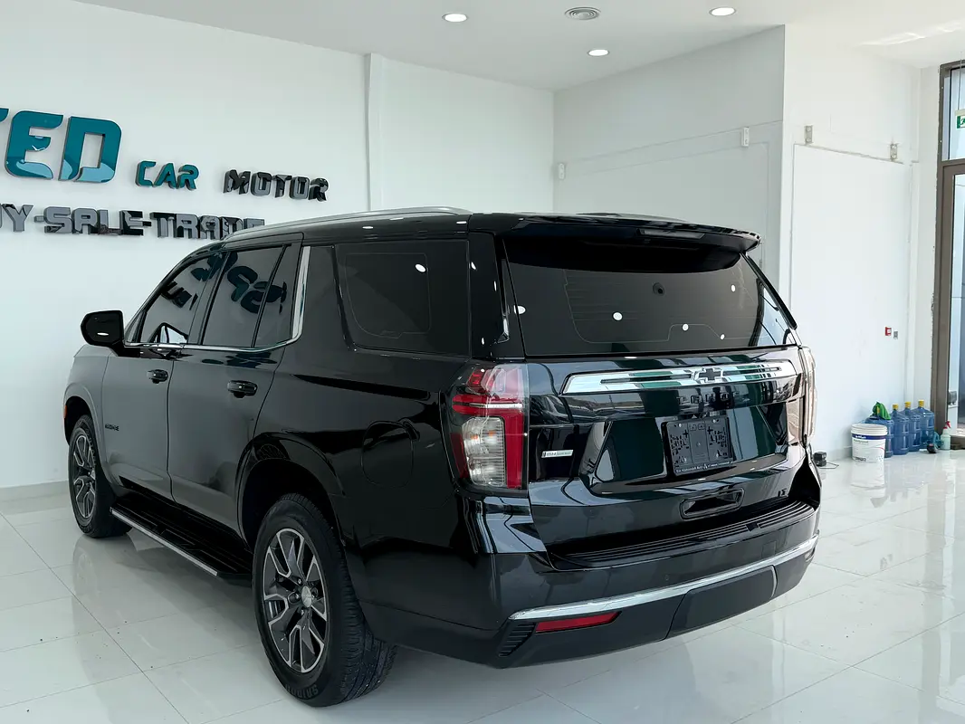 Chevrolet Tahoe, 2023 — фото 8 из 10