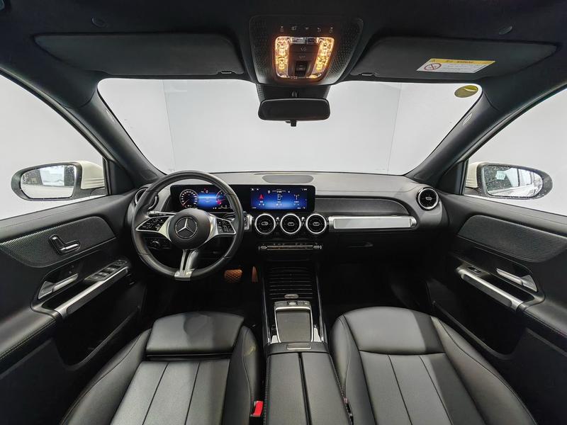 Mercedes-Benz GLB-Class, 2023 — фото 8 из 12