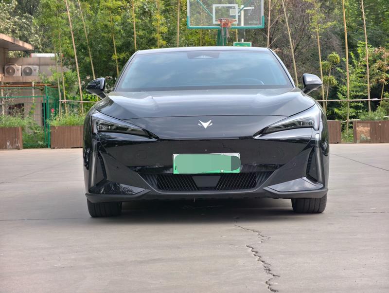 BAIC Arcfox Alpha S5, 2025 — фото 2 из 10