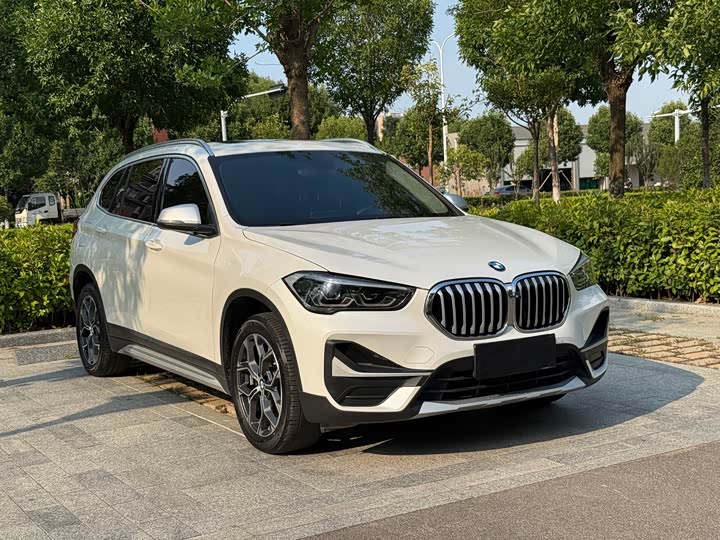 BMW X1, 2022 — фото 3 из 9