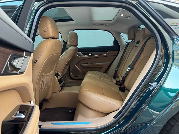 Jaguar XF L, 2025 — фото 6 из 9