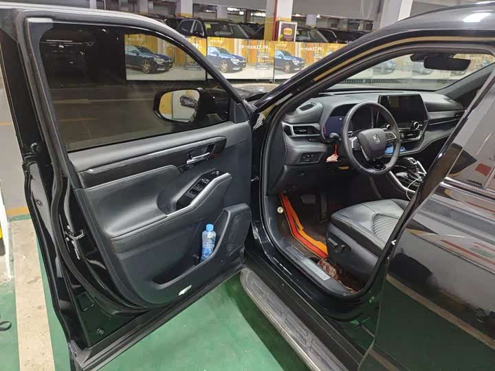 Toyota Crown Kluger, 2023 — фото 5 из 9