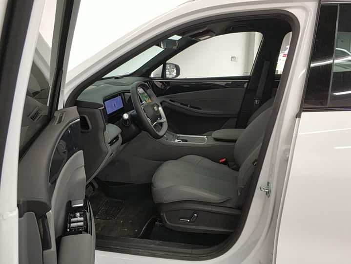 Geely Galaxy L7, 2025 — фото 9 из 9