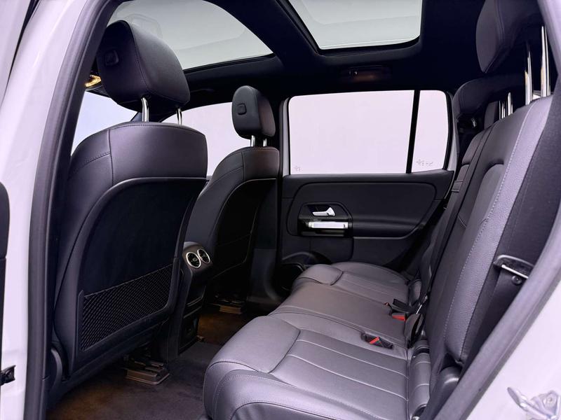 Mercedes-Benz EQB, 2023 — фото 12 из 12