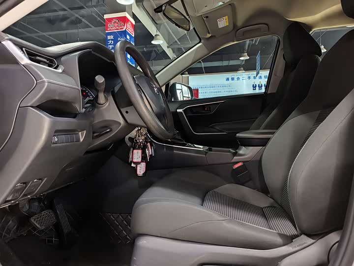 Toyota Wildlander, 2023 — фото 4 из 12