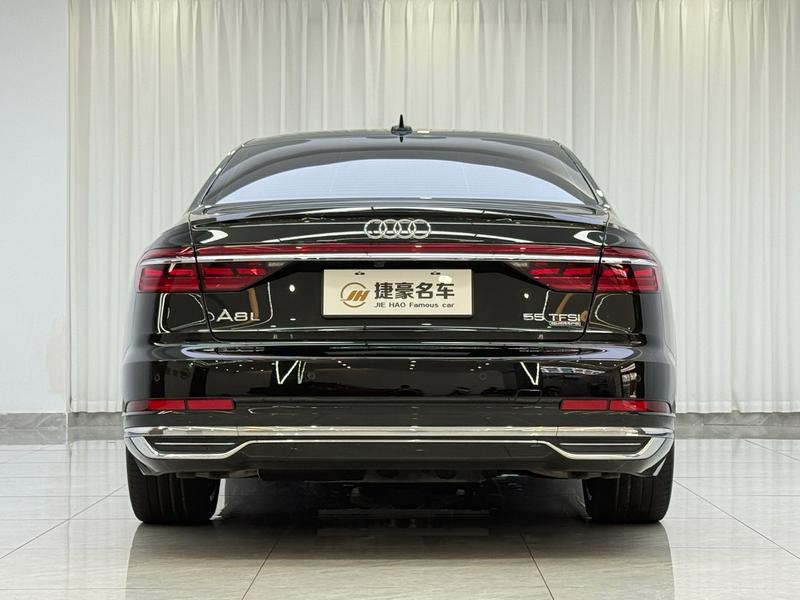 Audi A8, 2021 — фото 3 из 9
