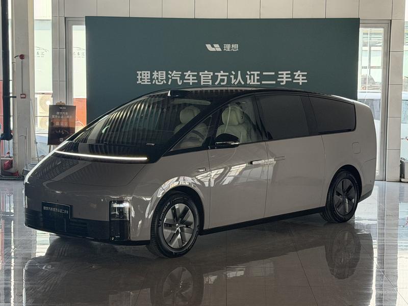 LiXiang Mega, 2023 — купить в Белгороде под ключ