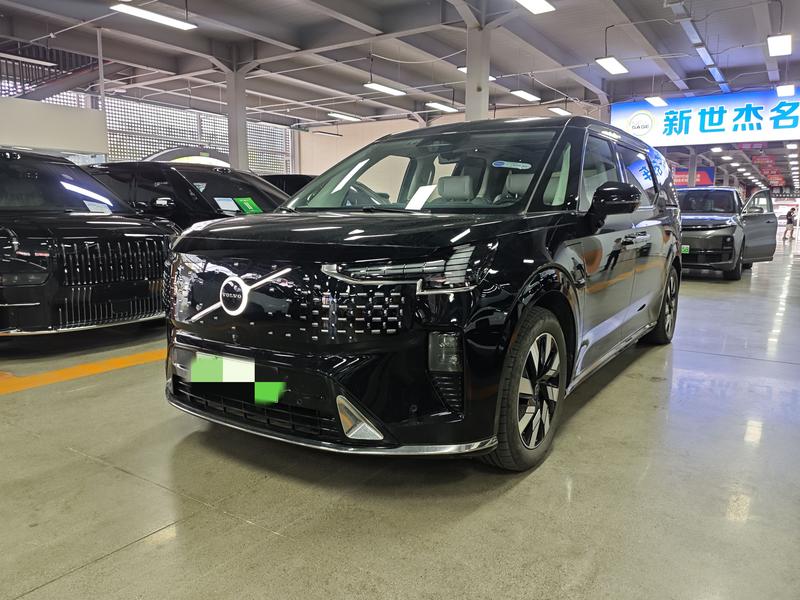 Volvo EM90, 2024 — купить в Владимире под ключ