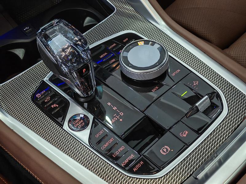 BMW X6, 2023 — фото 8 из 11