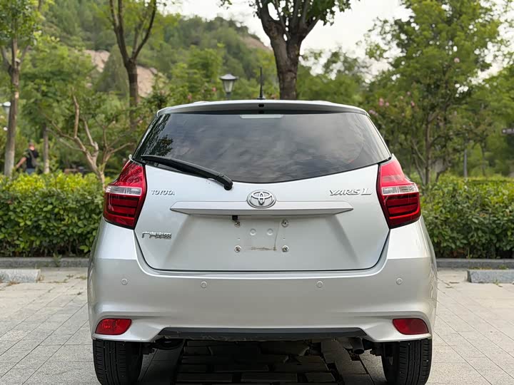 Toyota Yaris L Hatchback, 2022 — фото 5 из 9