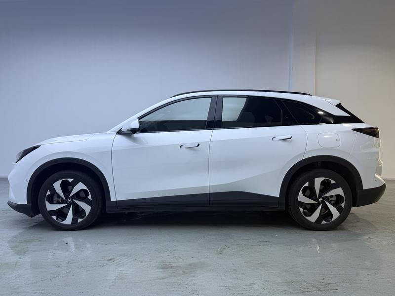 BAIC Arcfox Alpha T5, 2025 — фото 4 из 12
