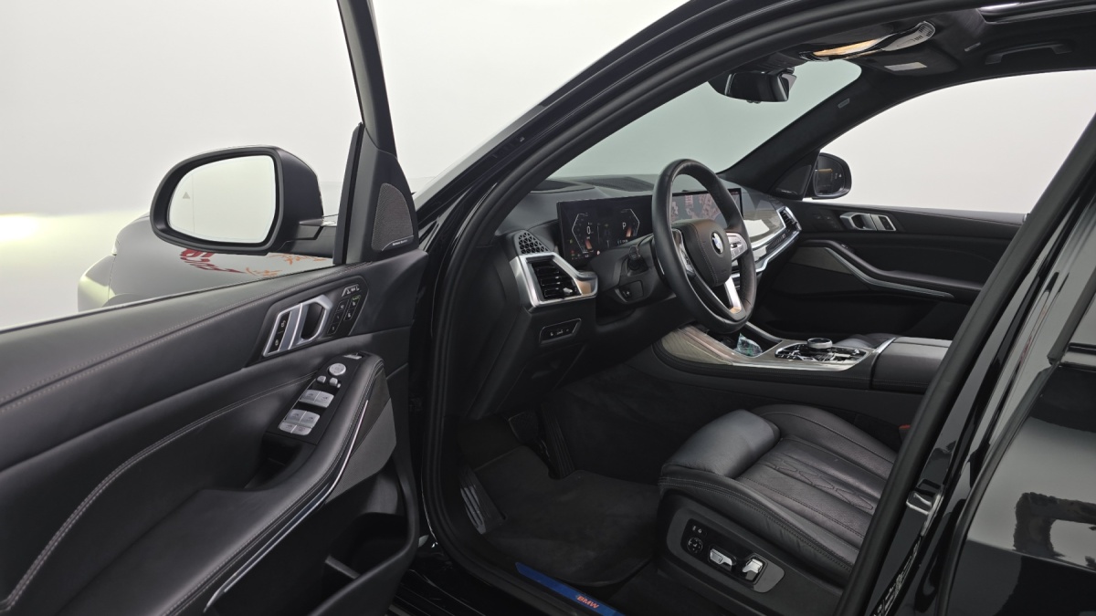 BMW X7, 2024 — фото 9 из 12